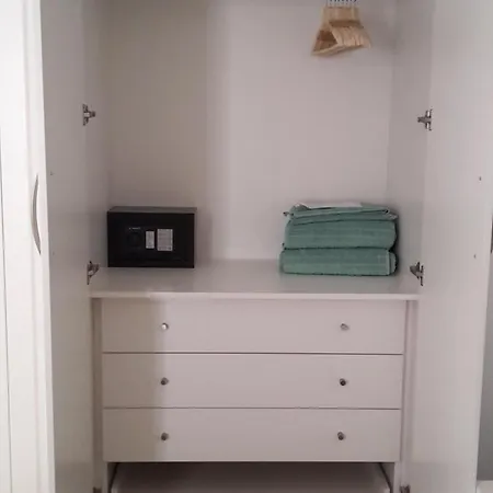 Appartamento Luxurious Apartment In Port Royal -Full Renovated 2020