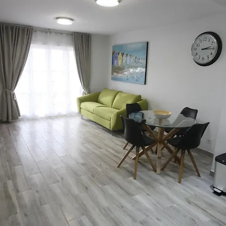 Daire Luxurious Apartment In Port Royal -Full Renovated 2020 *